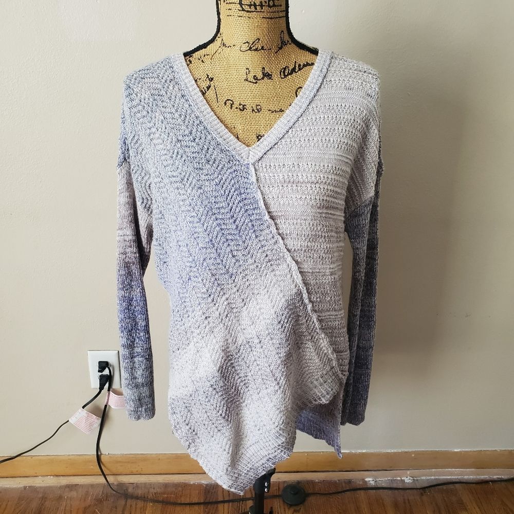Knox Rose Chunky Knit V-Neck Asymmetrical Hem Pullover Sweater Size Small